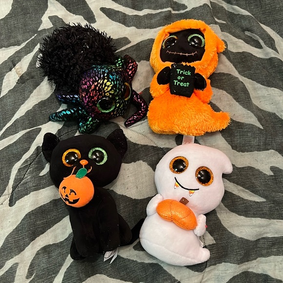 Lot of 4 Halloween Ty Beanie Boos - Picture 1 of 5